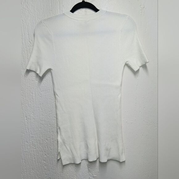 Anne Klein white top with gold buttons - Picture 3 of 8